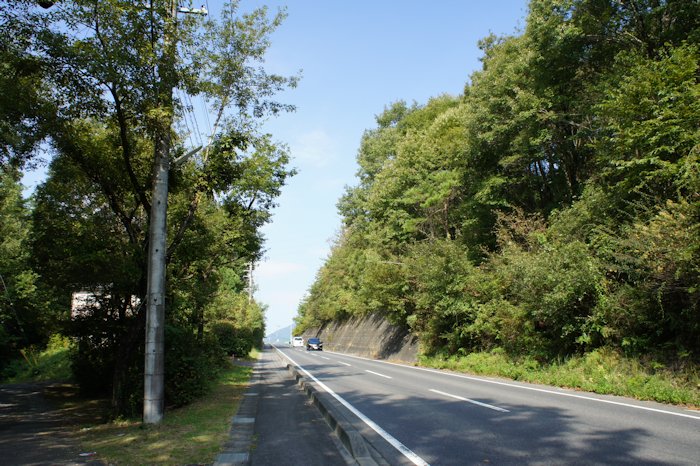 トレッキングコース・二軒屋交差点から恵那峡大橋入口まで・坂道