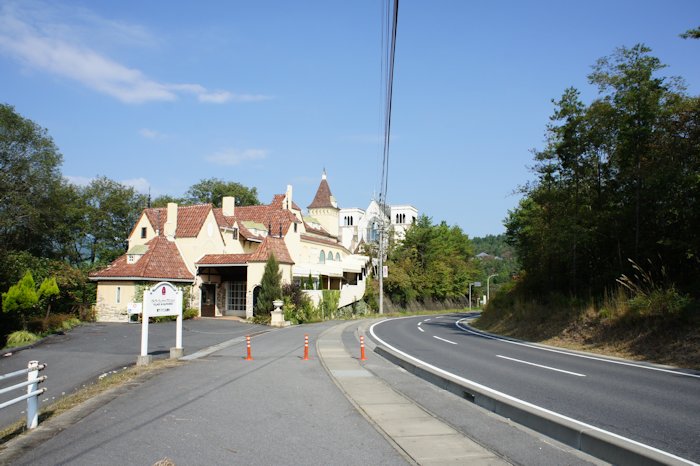 トレッキングコース・二軒屋交差点から恵那峡大橋入口まで・教会