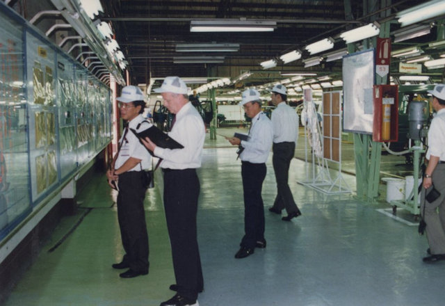 工場運営改善発表会展示場にて