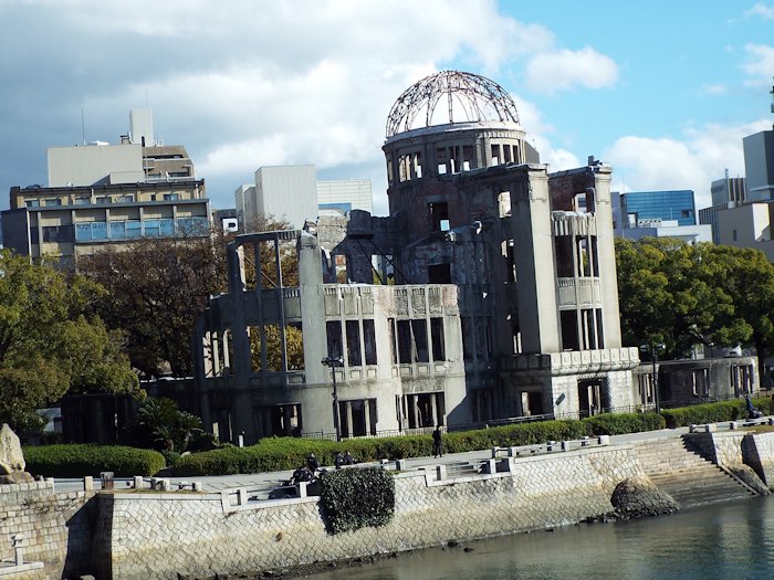 原爆ドームに会いました