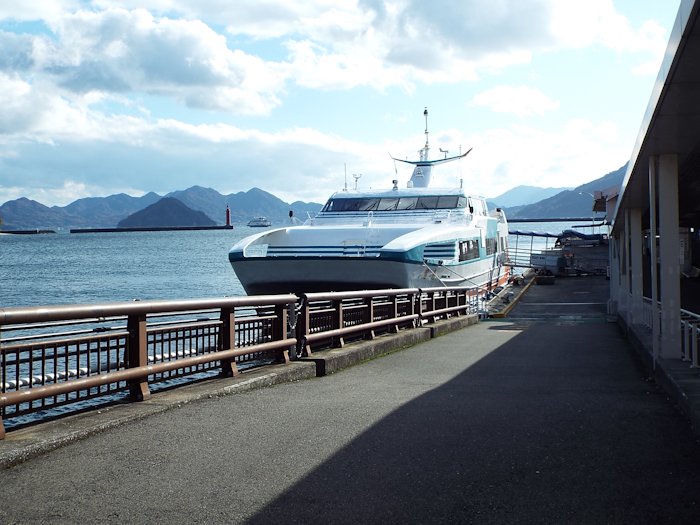 この船に乗ります