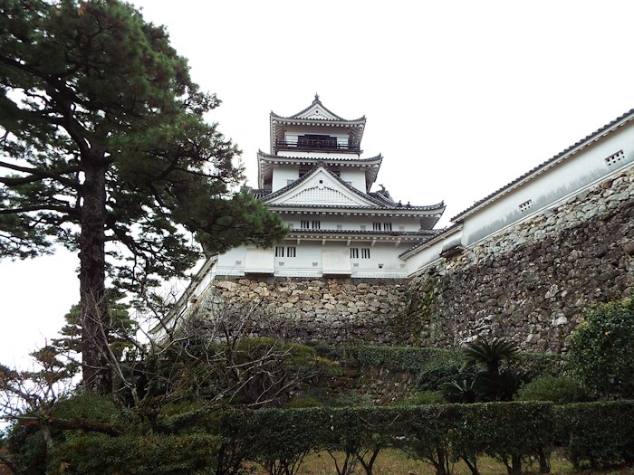 二の丸に向かう